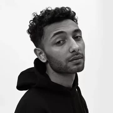 Фотография J.MAKONNEN